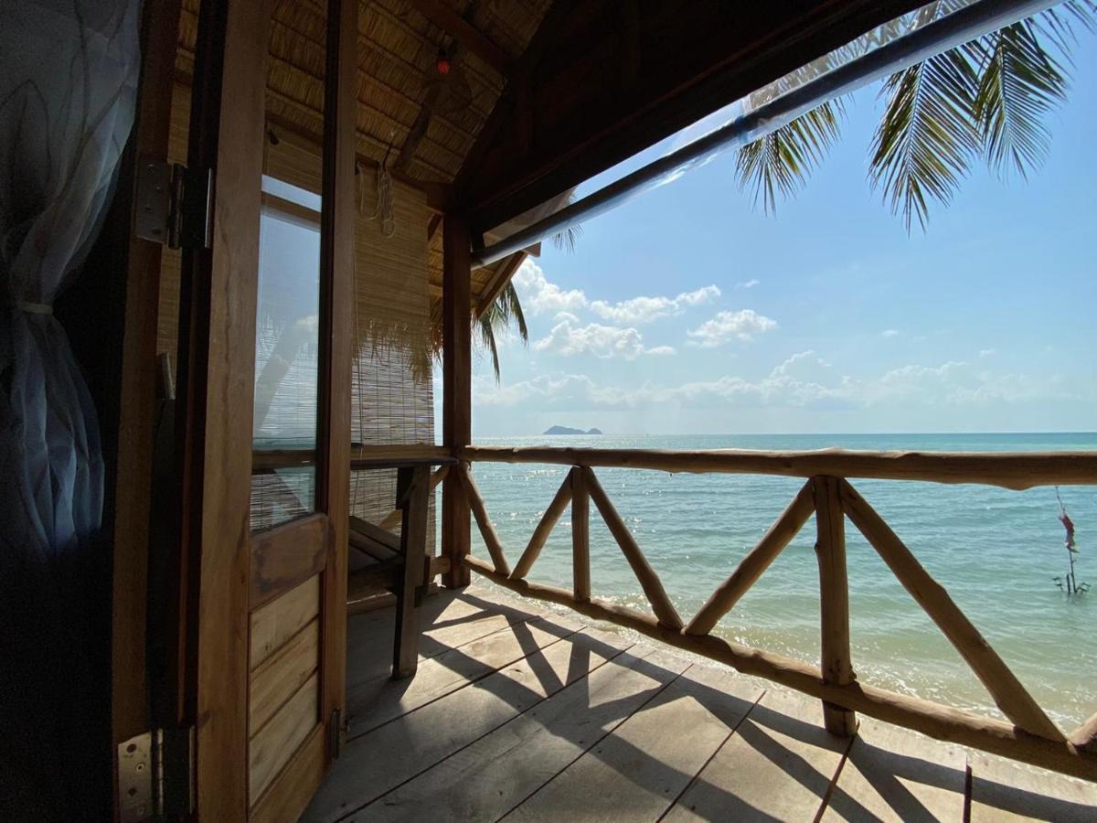 Castaway Beach Bungalows ศรีธนู ภายนอก รูปภาพ